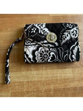 Vera Bradley wristlet wallet Midnight Paisley, quilted black/white